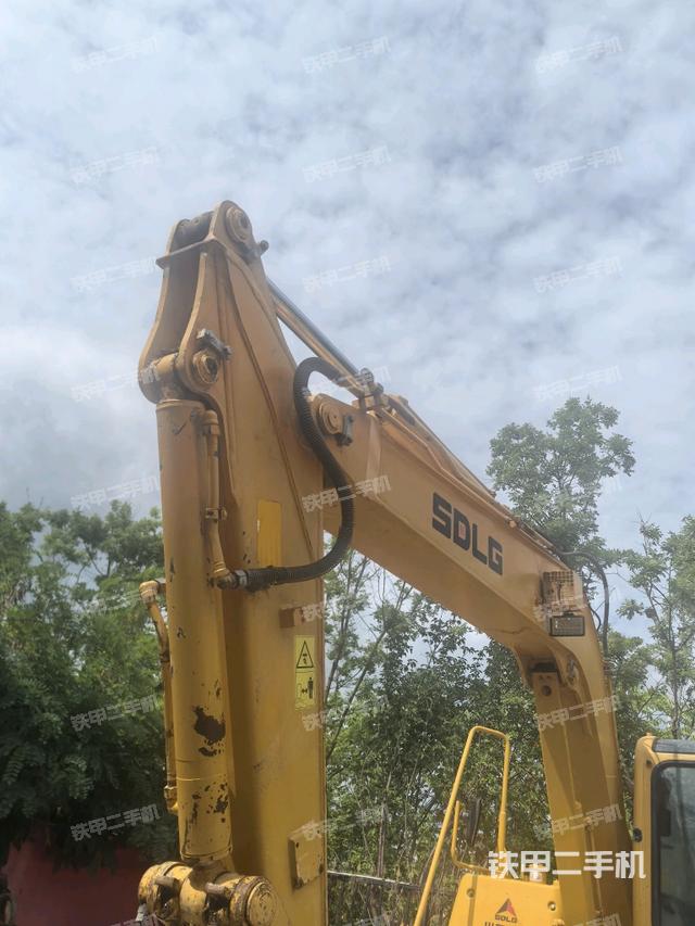 小臂整體左后（工作和回轉(zhuǎn)裝置）