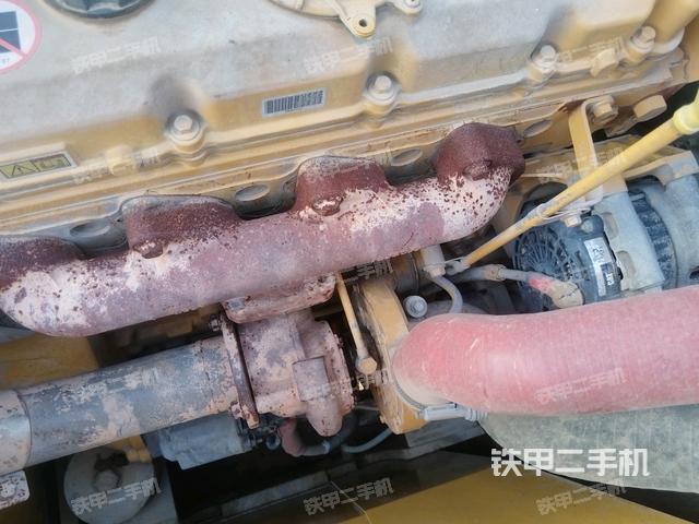 增压器特写(上车部件) 增压器特写(上车部件)