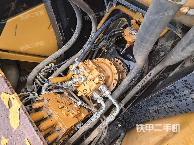 回转马达(上车部件) 回转马达(上车部件)