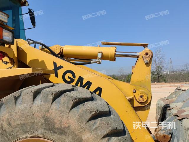 铲斗油缸侧面（工作装置）