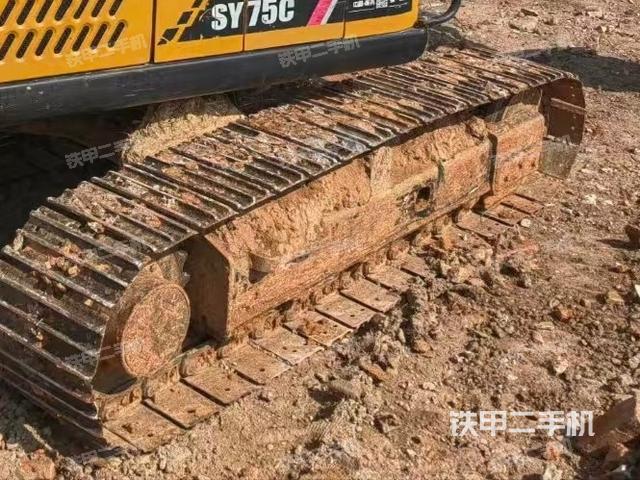 单侧履带整体(整机外观) 单侧履带整体(整机外观)