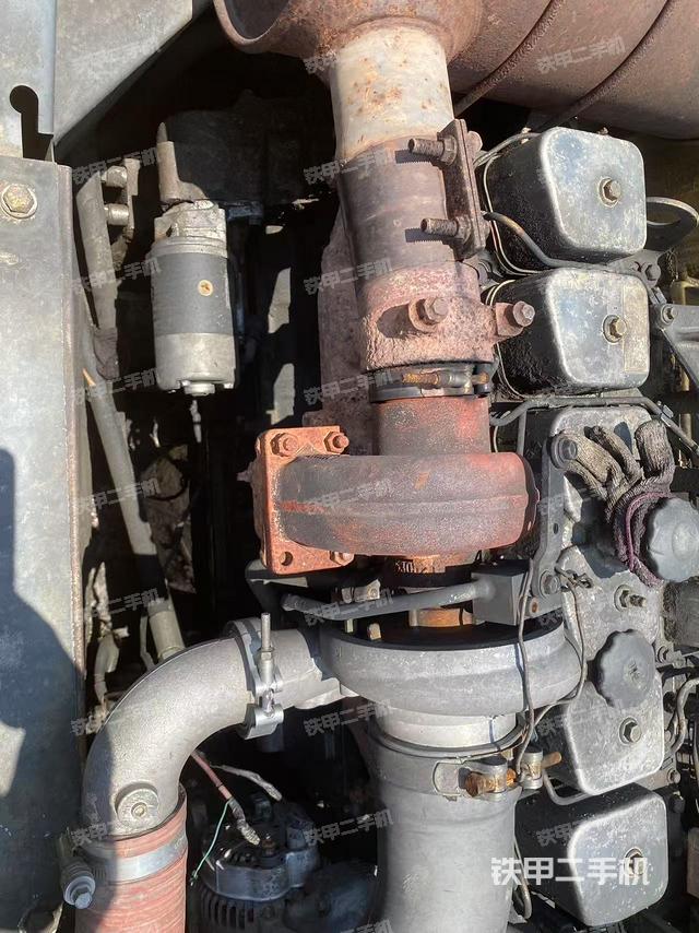 发动机整体俯视(整机外观) 发动机整体俯视(整机外观)