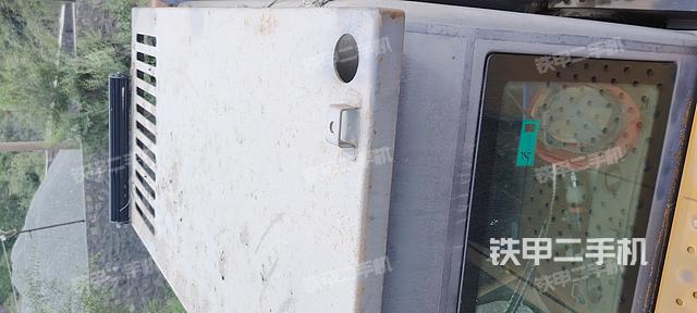 驾驶室顶部（整机外观）