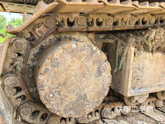 右驱动轮(行走机构) 右驱动轮(行走机构)