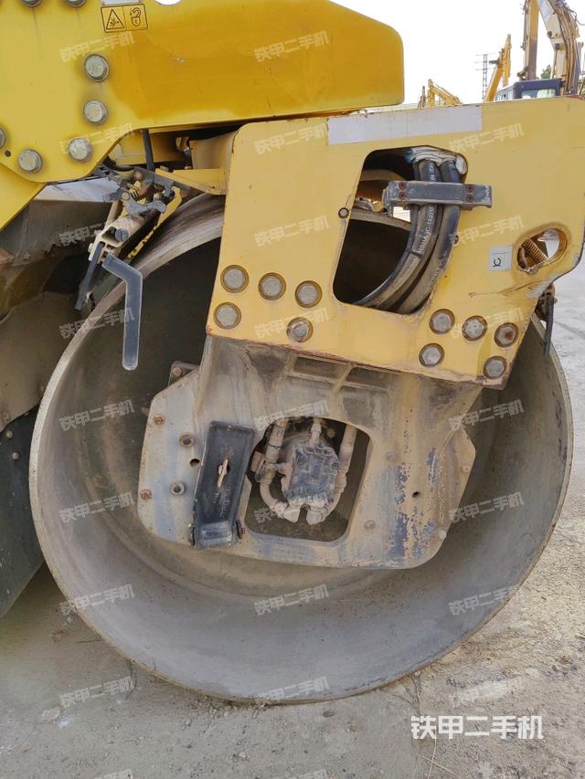 钢轮厚度（压路机前后车架）