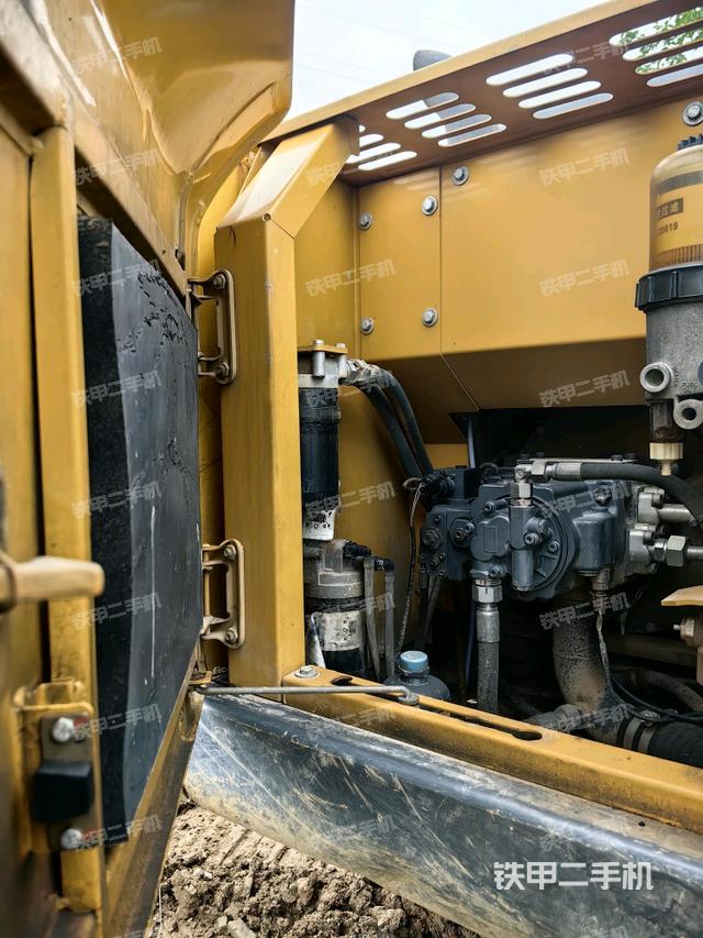 液压泵斜45 左(大件舱室) 液压泵斜45 左(大件舱室)