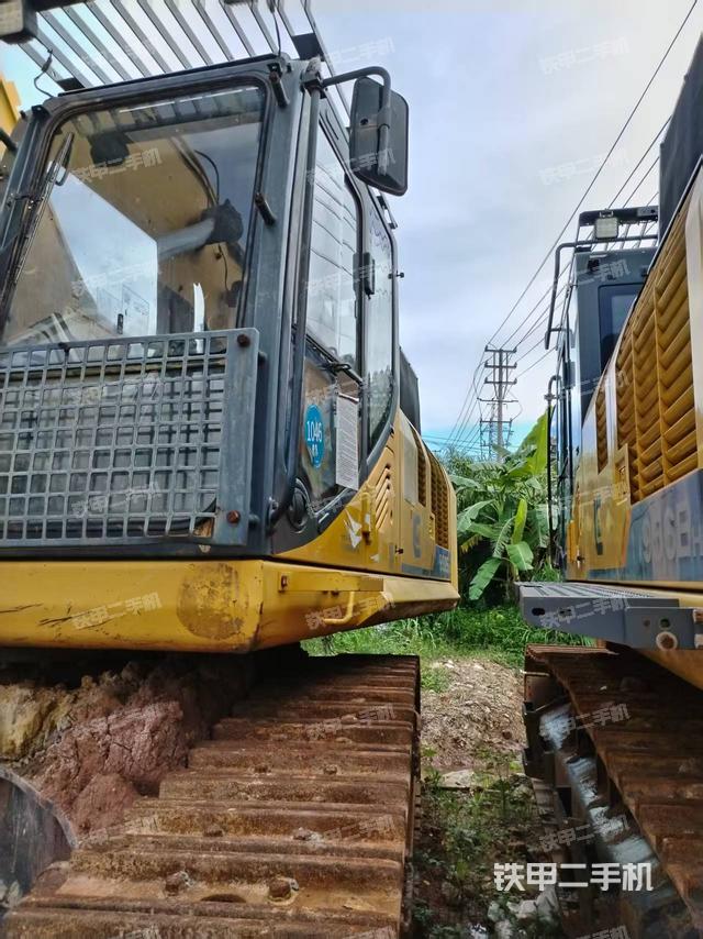 整机右后45°(整机外观) 整机右后45°(整机外观)