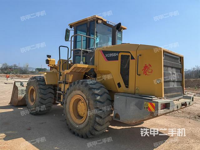 左后45°（整机外观）