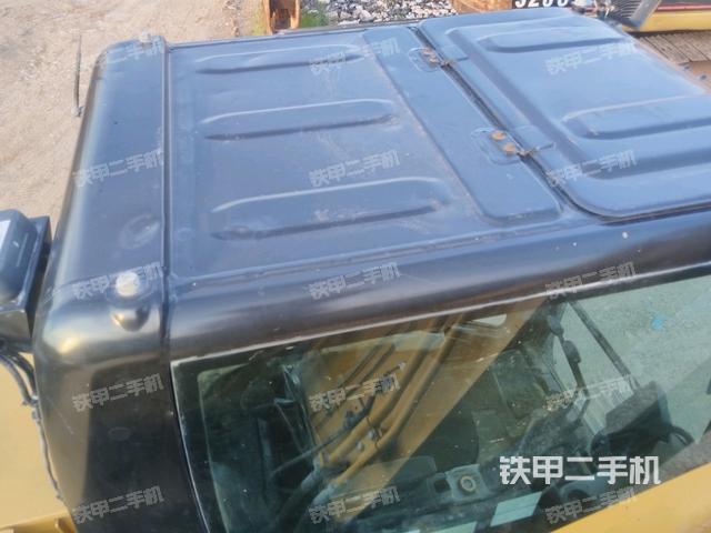 中央回转接头特写(上车部件) 中央回转接头特写(上车部件)