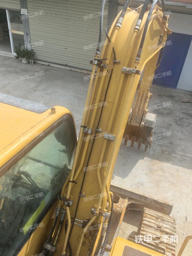 大臂背部俯視（工作和回轉(zhuǎn)裝置）