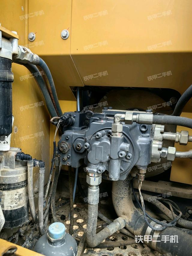 液压泵室(大件舱室) 液压泵室(大件舱室)