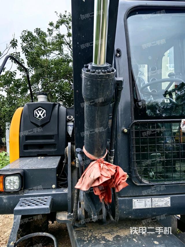 大臂根部 斜(工作和回转装置) 大臂根部 斜(工作和回转装置)