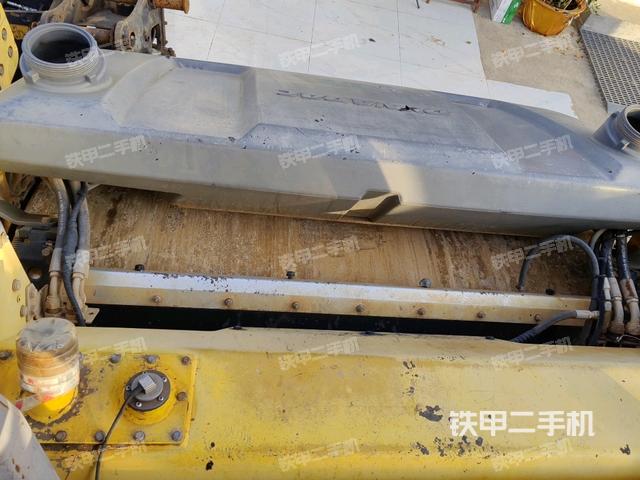 后玻璃角标（压路机驾驶室）