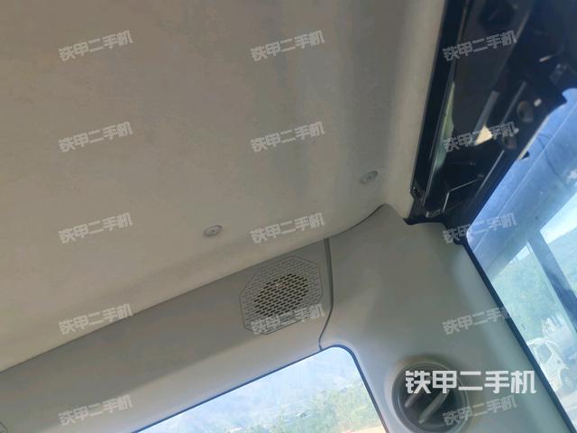 右側(cè)玻璃角標(biāo)（駕駛室部分）