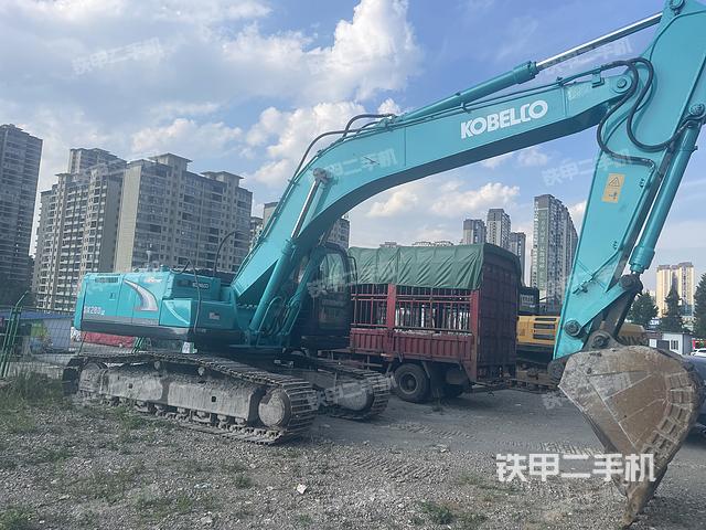 整机右后45°(整机外观) 整机右后45°(整机外观)