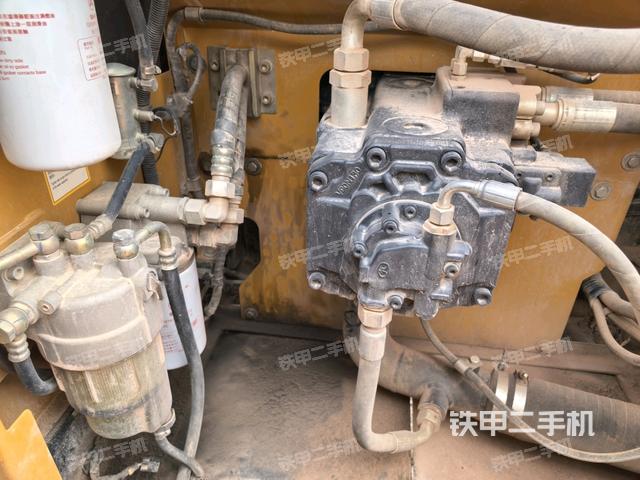 液压泵斜45 右(大件舱室) 液压泵斜45 右(大件舱室)