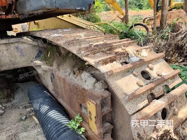 右侧履带整体（行走机构）