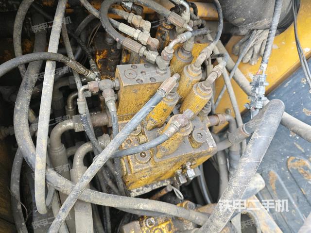 分配阀(上车部件) 分配阀(上车部件)