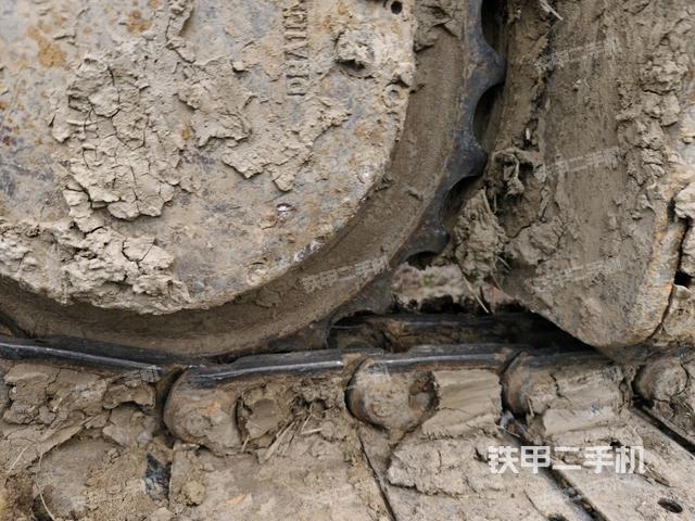 右驱动轮(行走机构) 右驱动轮(行走机构)