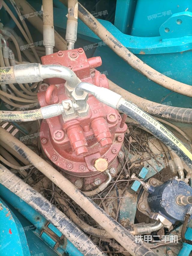 回轉(zhuǎn)馬達(dá)（上車部件）