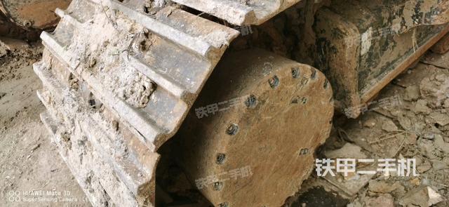 單側(cè)履帶整體（整機(jī)外觀）