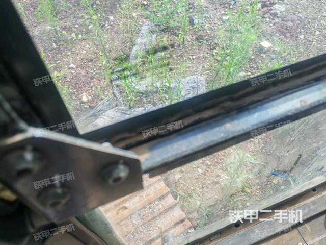 座椅后部（駕駛室部分）