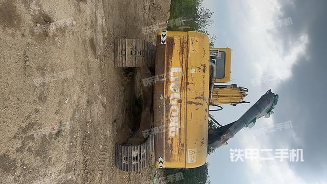 整机右后45°(整机外观) 整机右后45°(整机外观)