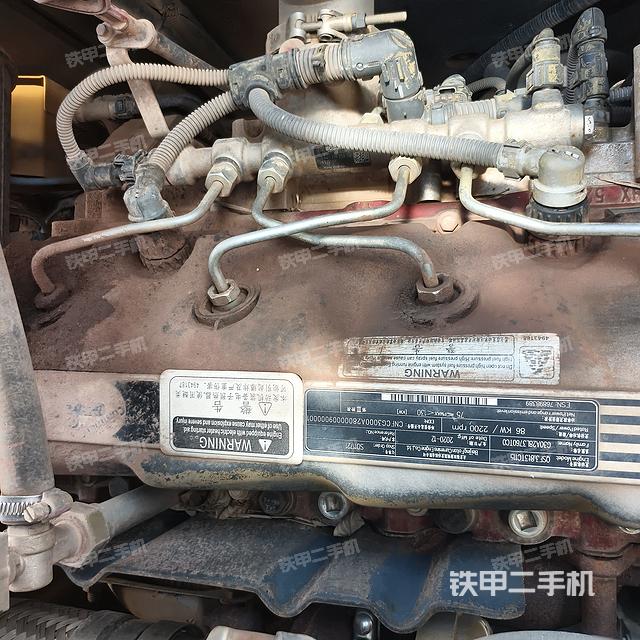 发动机整体俯视(整机外观) 发动机整体俯视(整机外观)