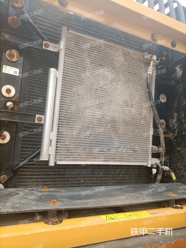 散熱器正面（大件艙室）