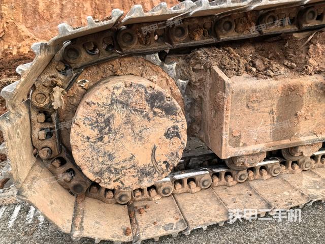 左驱动轮(行走机构) 左驱动轮(行走机构)