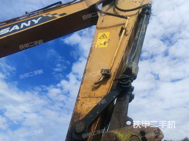 小臂整體左后（工作和回轉(zhuǎn)裝置）