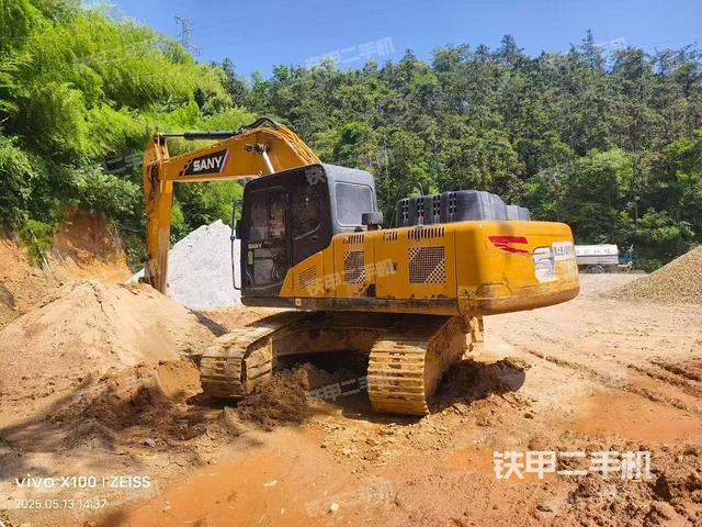 三一重工SY205C挖掘機
