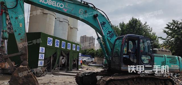 神鋼SK350-8挖掘機