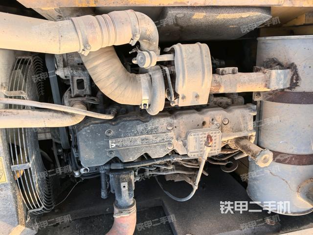 气门室盖螺丝特写（上车部件）