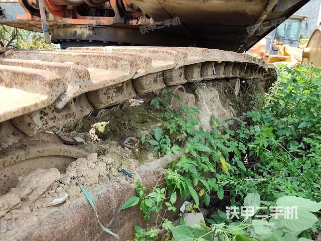 左侧履带整体 （行走机构）