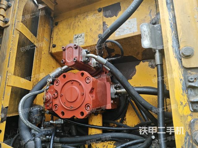 液压泵室(大件舱室) 液压泵室(大件舱室)