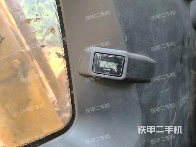 驾驶室整体(整机外观) 驾驶室整体(整机外观)