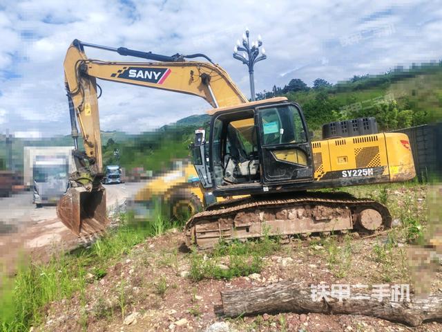 三一重工SY200C挖掘機(jī)