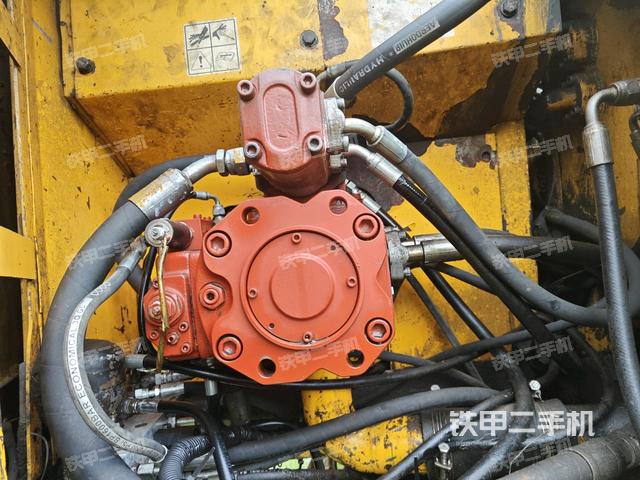 液压泵斜45 右(大件舱室) 液压泵斜45 右(大件舱室)