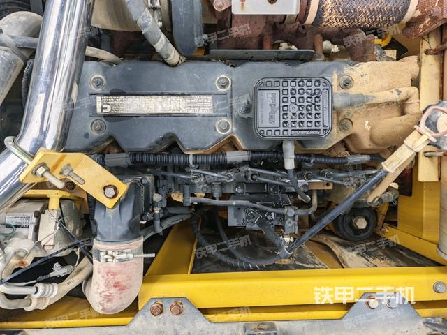 发动机整体俯视(整机外观) 发动机整体俯视(整机外观)