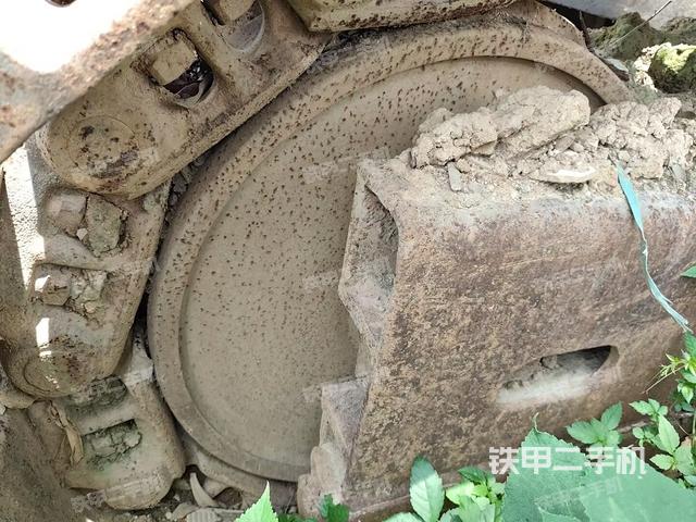 右驱动轮（行走机构）