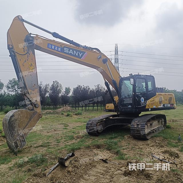 三一重工SY215C挖掘機