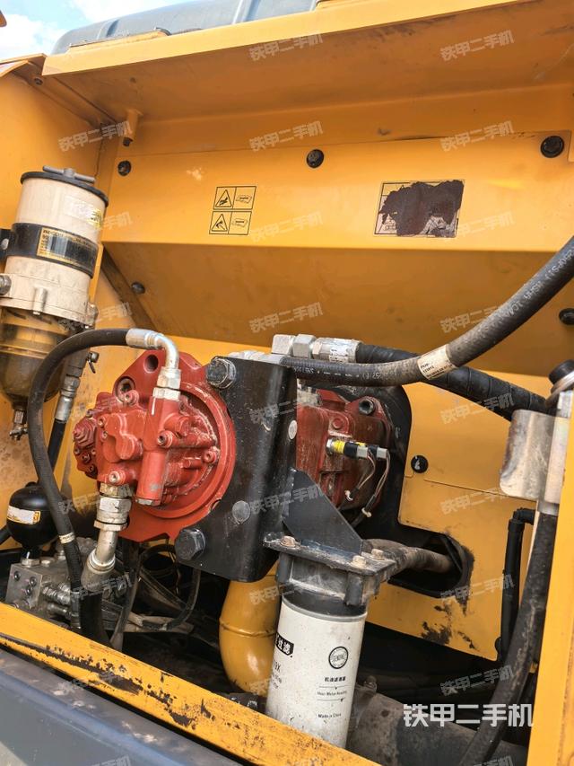 液压泵斜45 左（大件舱室）