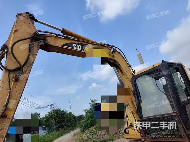 小臂整体左后（工作和回转装置）