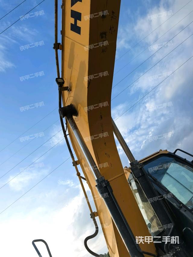 大臂整体 右侧（工作和回转装置）