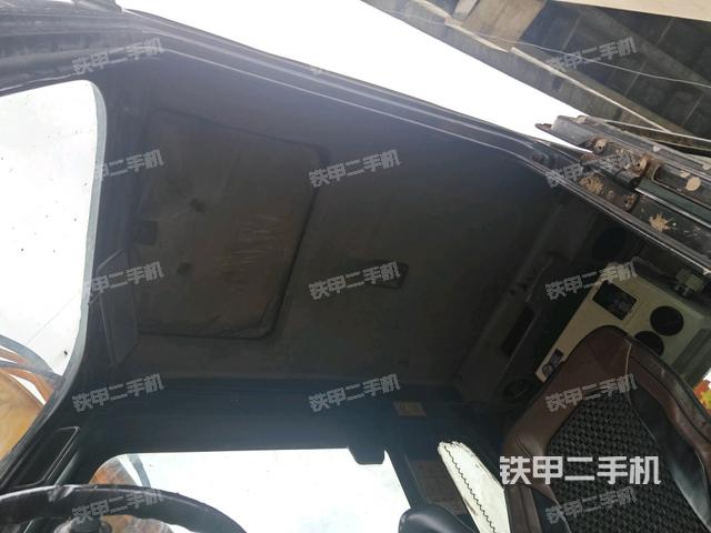 顶棚整体(驾驶室部分) 顶棚整体(驾驶室部分)