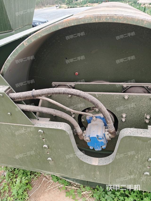 整机右后45°(设备外观及核心部件) 整机右后45°(设备外观及核心部件)