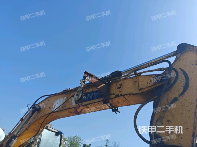 大臂整体 右侧(工作和回转装置) 大臂整体 右侧(工作和回转装置)