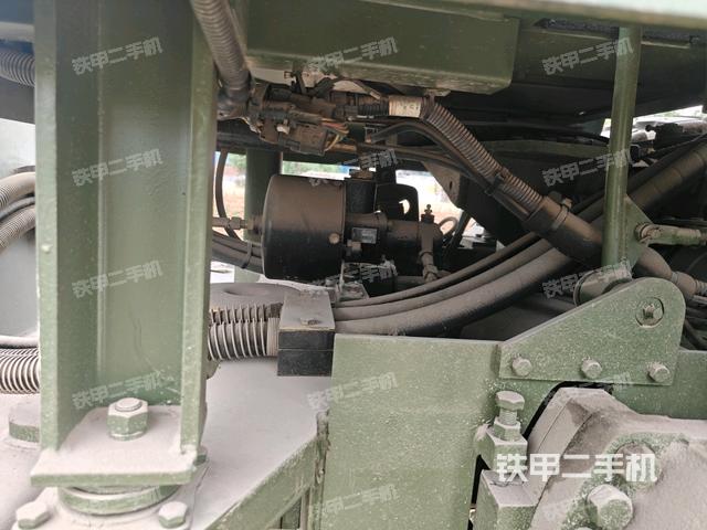 整机右侧(设备外观及核心部件) 整机右侧(设备外观及核心部件)