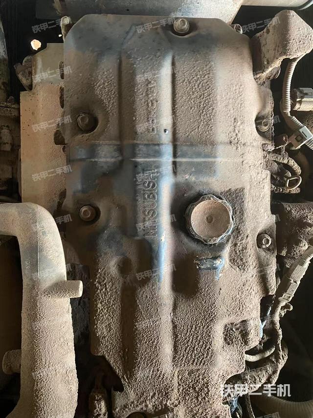 发动机整体俯视(整机外观) 发动机整体俯视(整机外观)